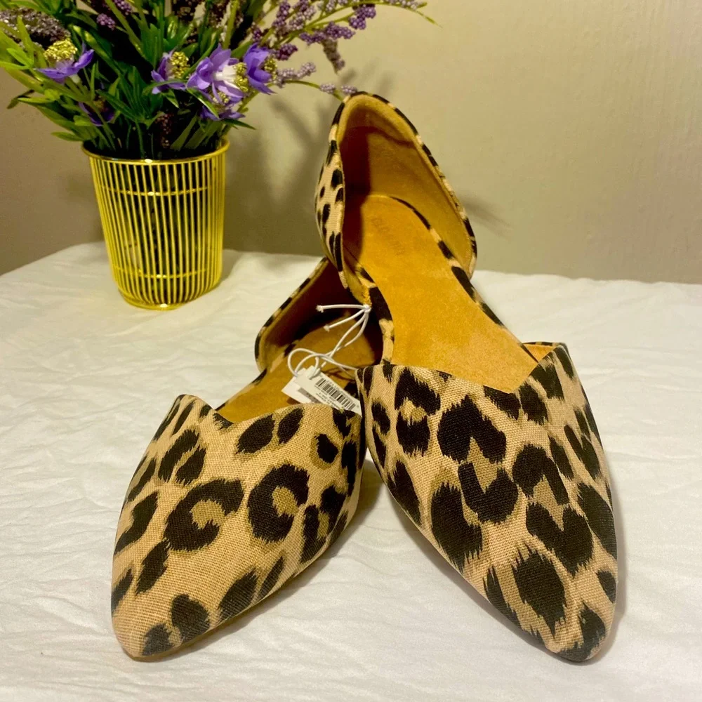 NWT Old Navy Leopard Pointy Flats - Picture 2 of 5
